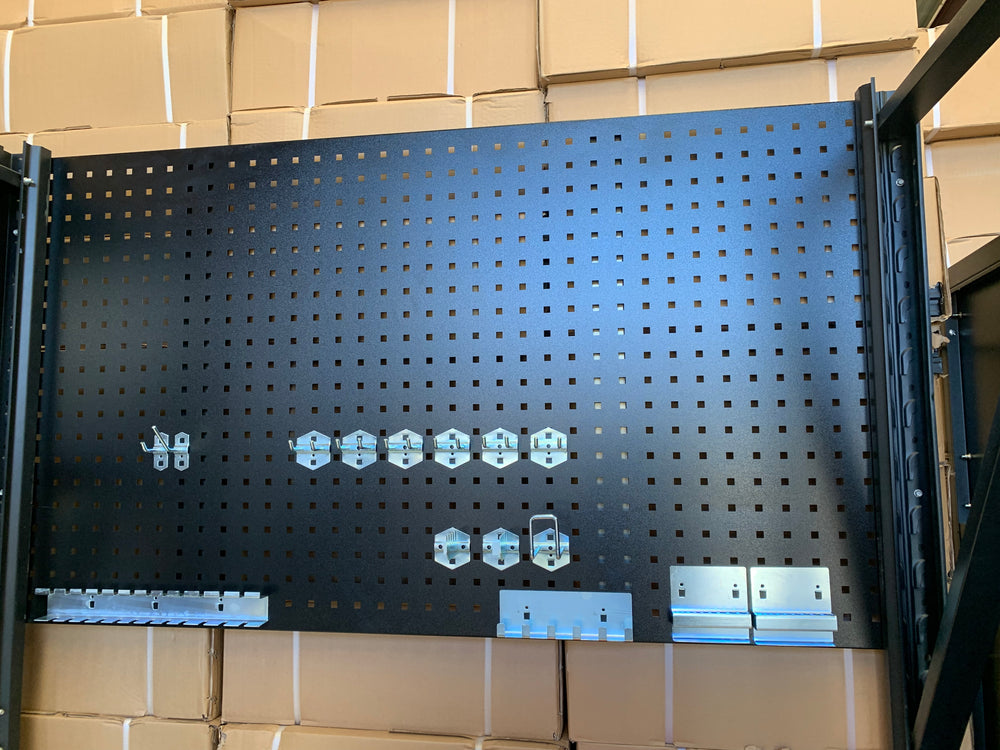 2.0m(W) x 0.5m(H) Pegboard